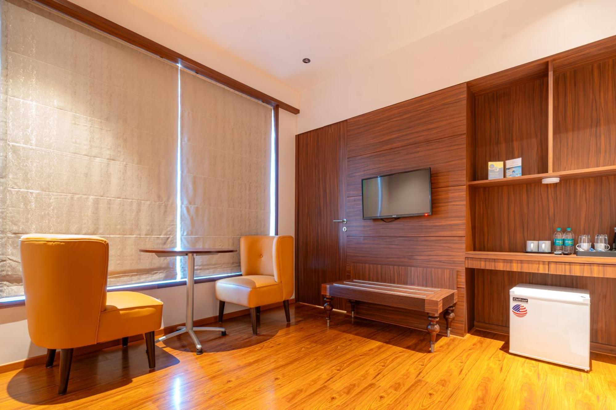 Treebo Premium Heritage Grand -Majiwada Thane Exterior photo